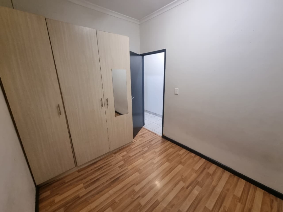 To Let 2 Bedroom Property for Rent in Observatory Western Cape